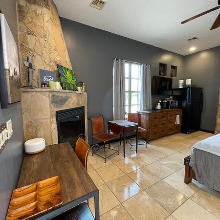 Sunset Suite - Cave Creek Guest Suites Экстерьер фото